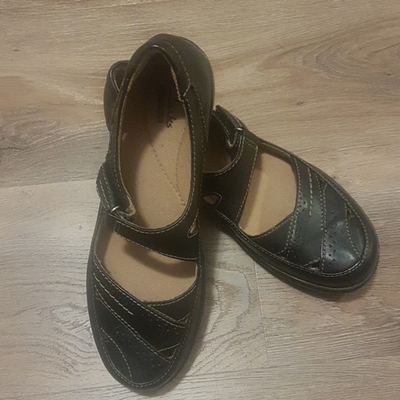 Clarks Black Mary Jane Flats Sz. 8.5